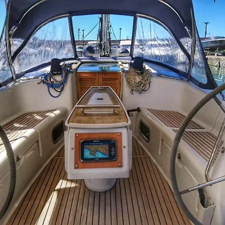 King - Beneteau Oceanis 40 La Spezia